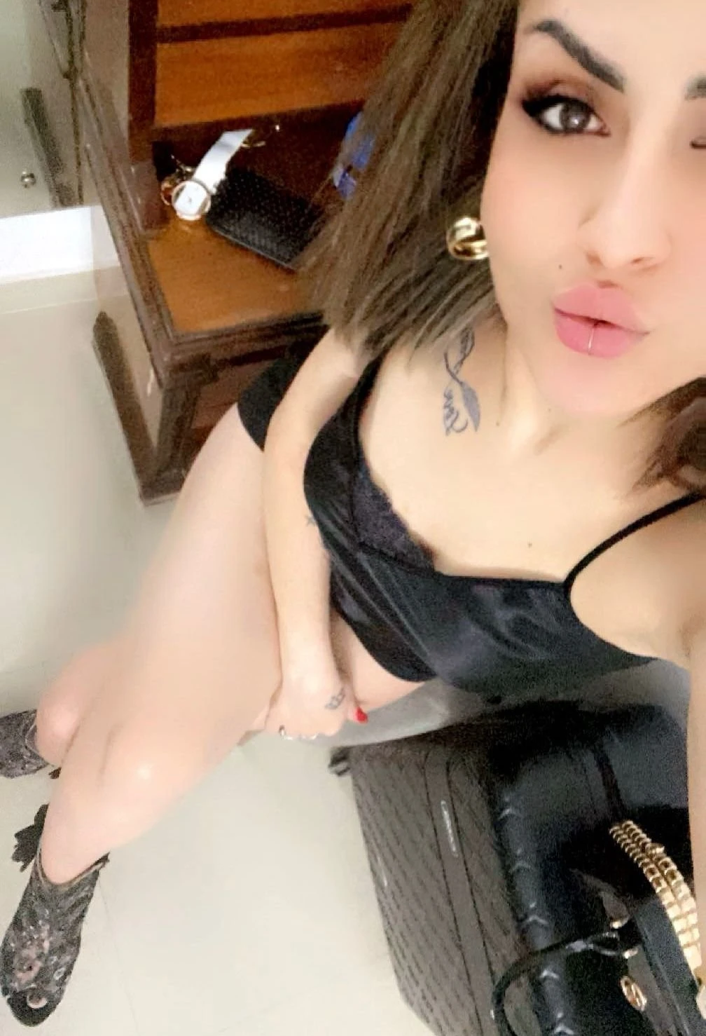 Genuine Shreya Cam & Real Meet – Indian escort in Kolkata — 2 / 3