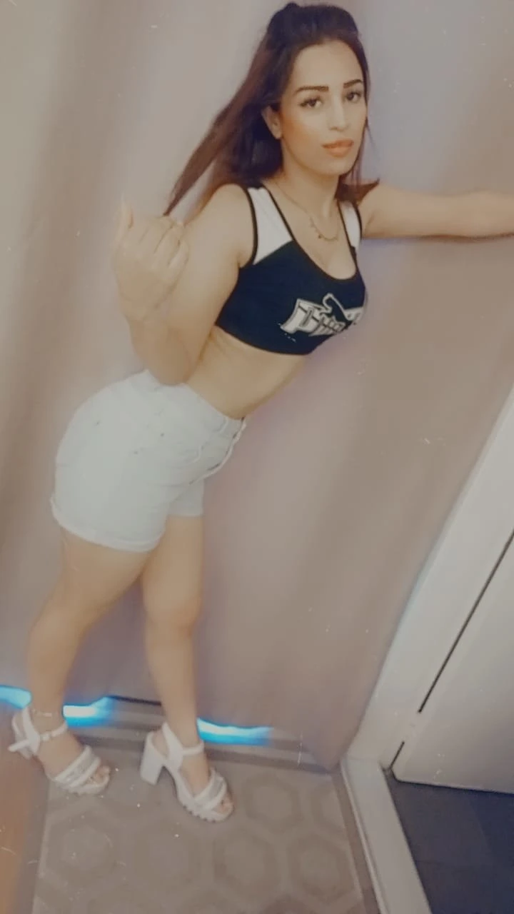 Nayla – Lebanese escort in Beirut — 2 / 6
