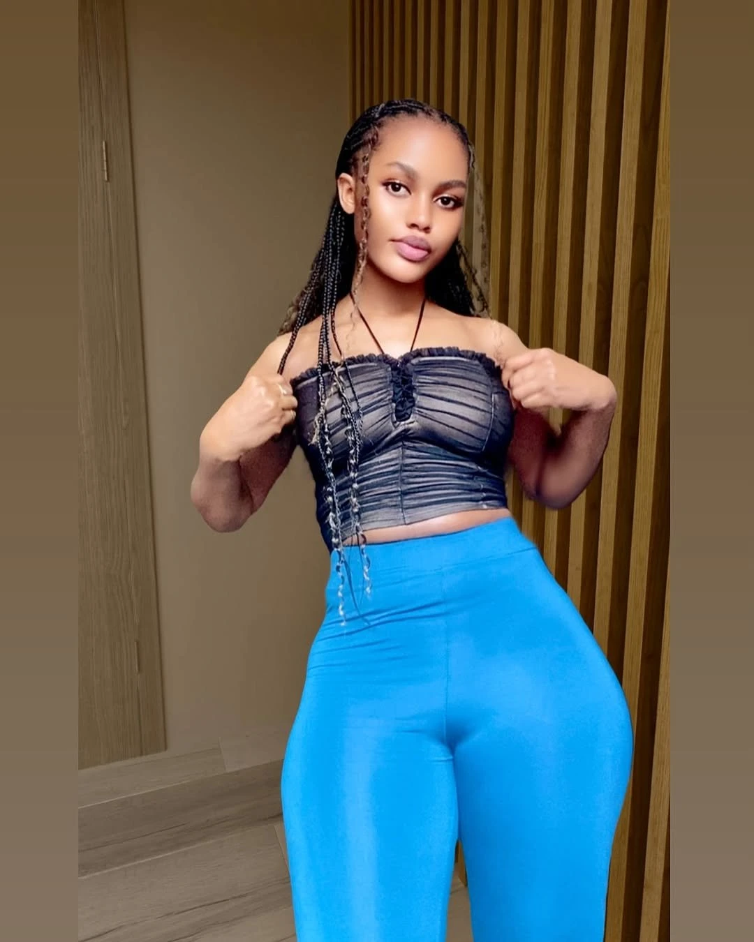 Sweet Gift – Tanzanian escort in Noida — 3 / 9