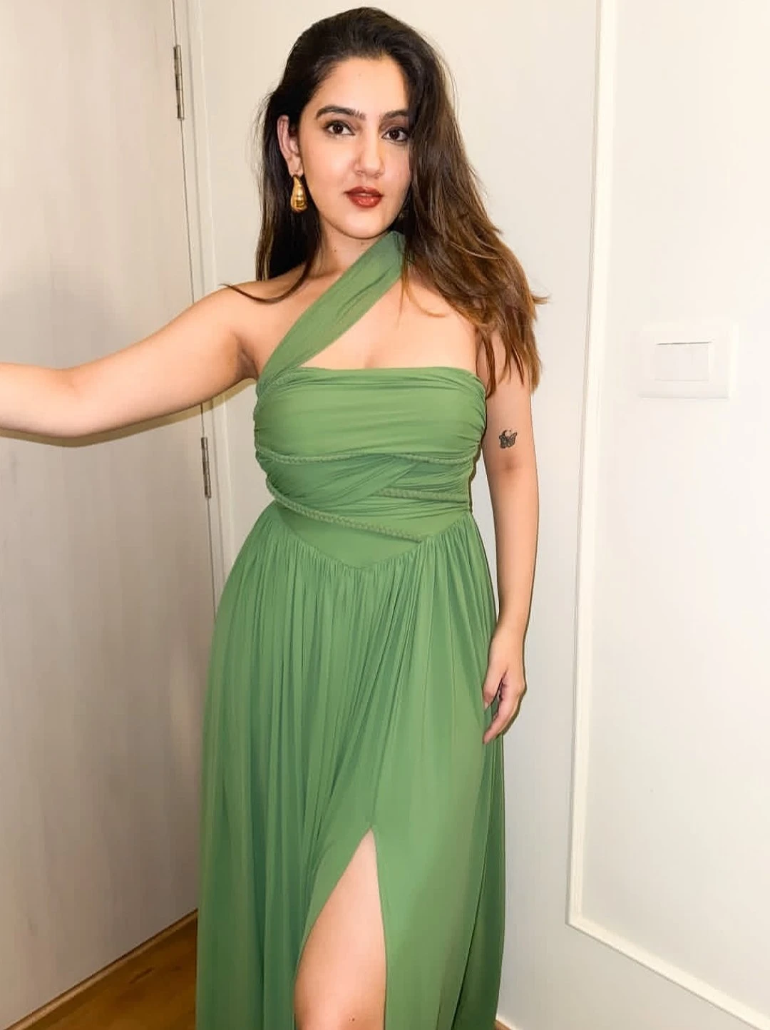 ༒🥀꧁ Cam Queen 🧿 & Meet Gfe ༒꧂ 🥂, Esco – Indian escort in Navi Mumbai — 2 / 3