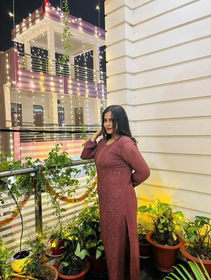 Priyanka – Indian escort in Mumbai — 3 / 5
