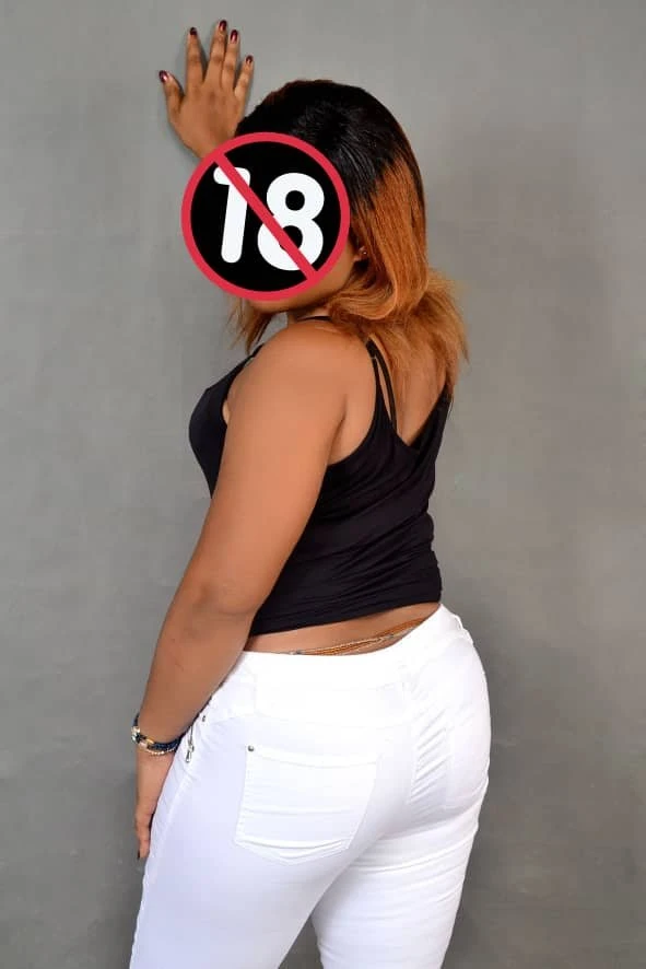 Manuella – Ivorian escort in Abidjan — 2 / 3