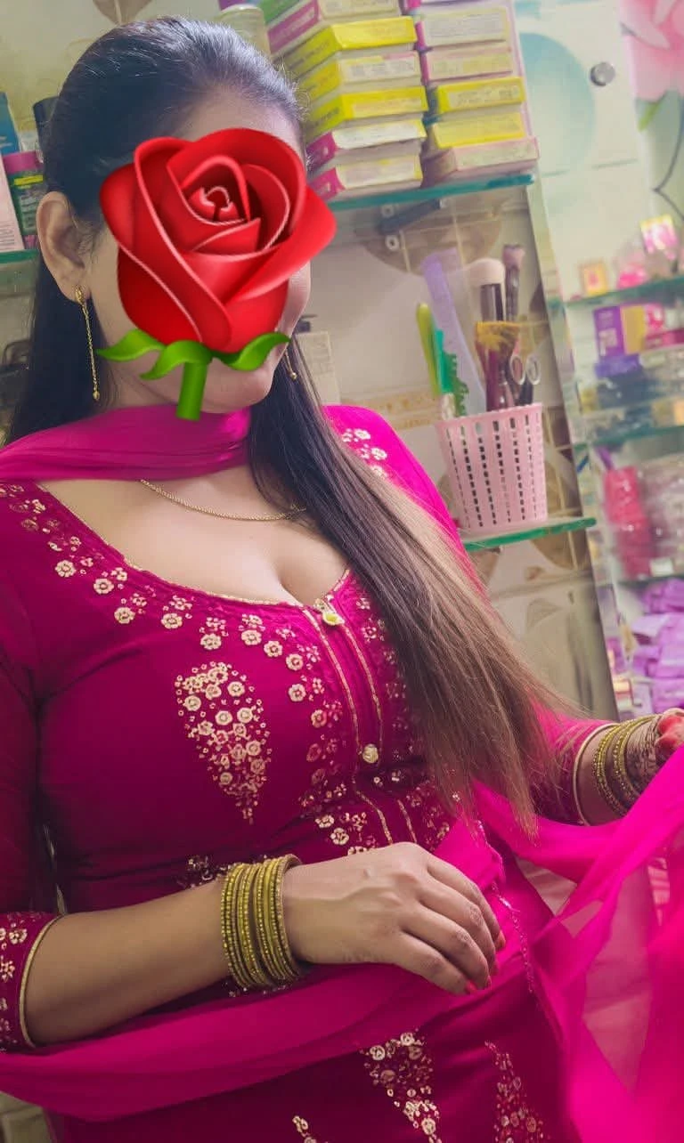 PINKI PUNJABI PATOLA ONLY OUTCALL – Indian escort in New Delhi — 5 / 20