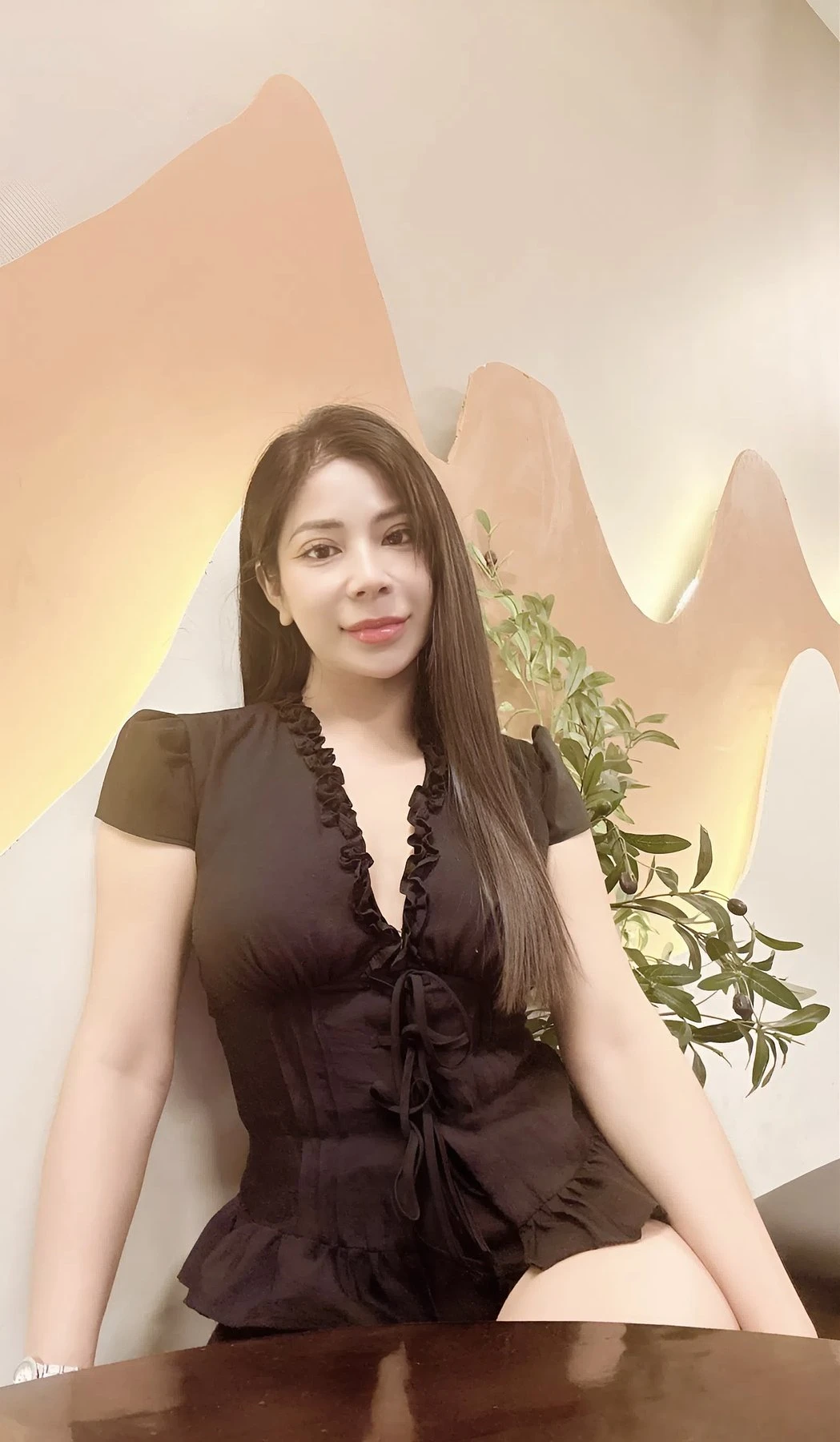 Yumi – Vietnamese escort in Ho Chi Minh City — 7 / 10