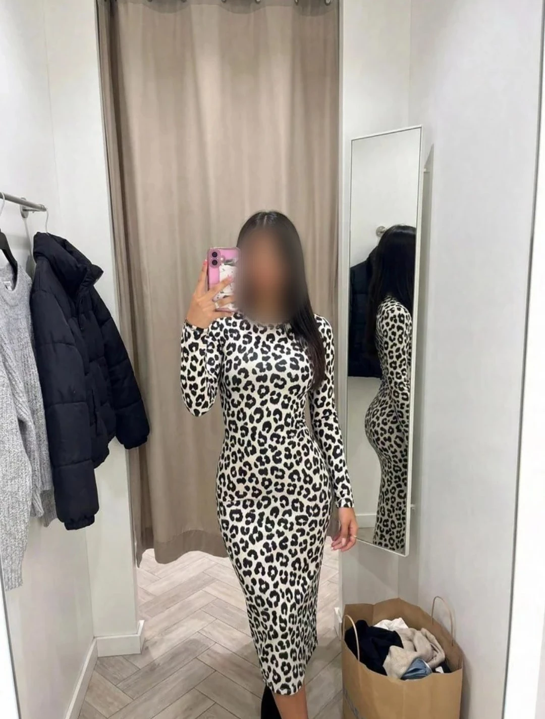 Vanshika Sood – Indian escort in New Delhi — 3 / 6