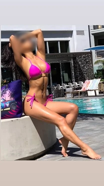 Classy Female Escorts 🥂 Callgirls 24hr – Indian escort agency in New Delhi — 1 / 7