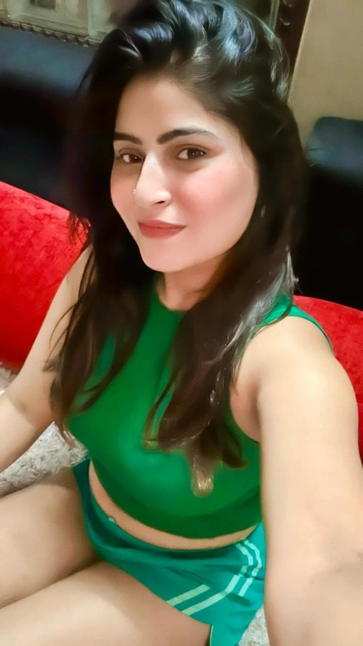 Delhi Luxury 5 Star Hotel Service – Indian escort in New Delhi — 2 / 5