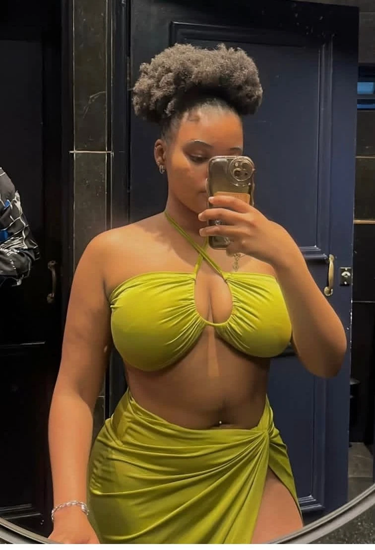 Lisa, Newly Arrived – South African escort in Noida — 2 / 4