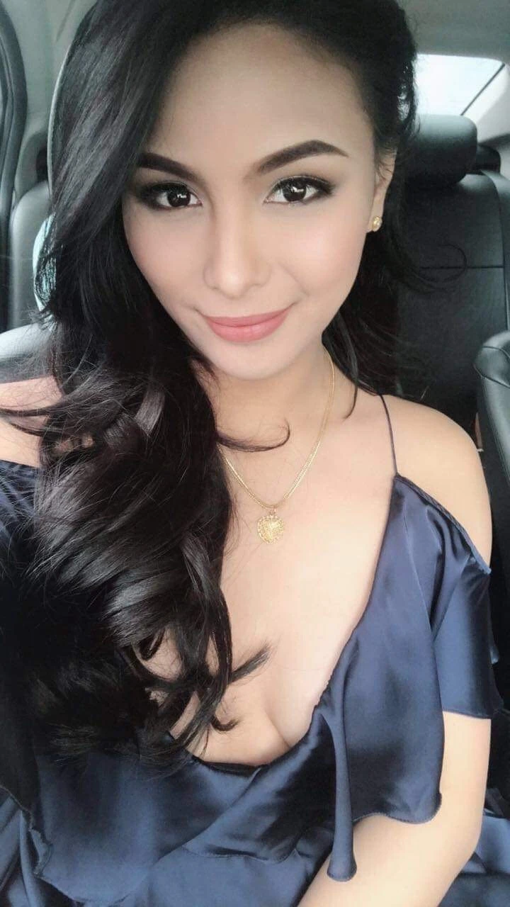 Beautiful Maxene Love – Colombian escort in Macao — 14 / 17