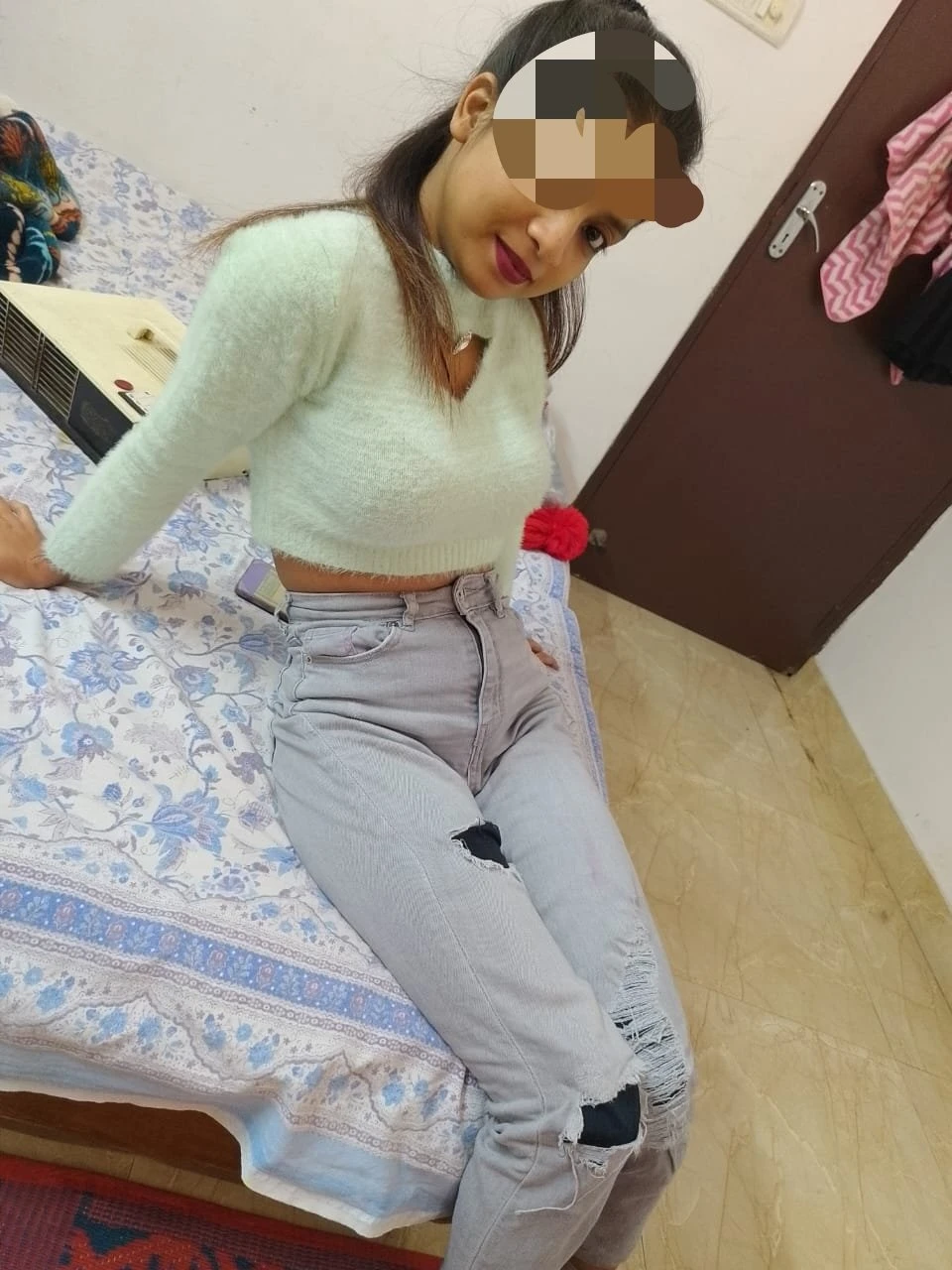 Trisha Genuine Independent Video Confirm – Indian escort in New Delhi — 7 / 11