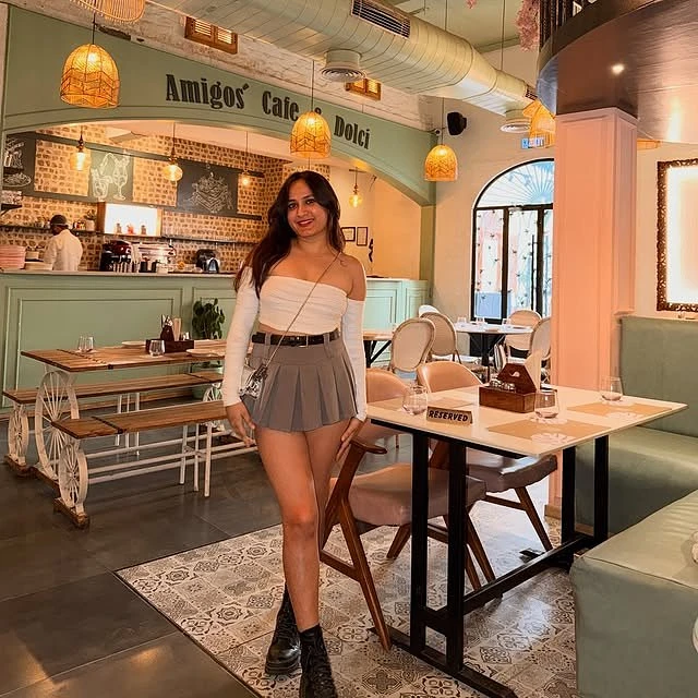 Tanisha – Indian escort in Pune — 2 / 6