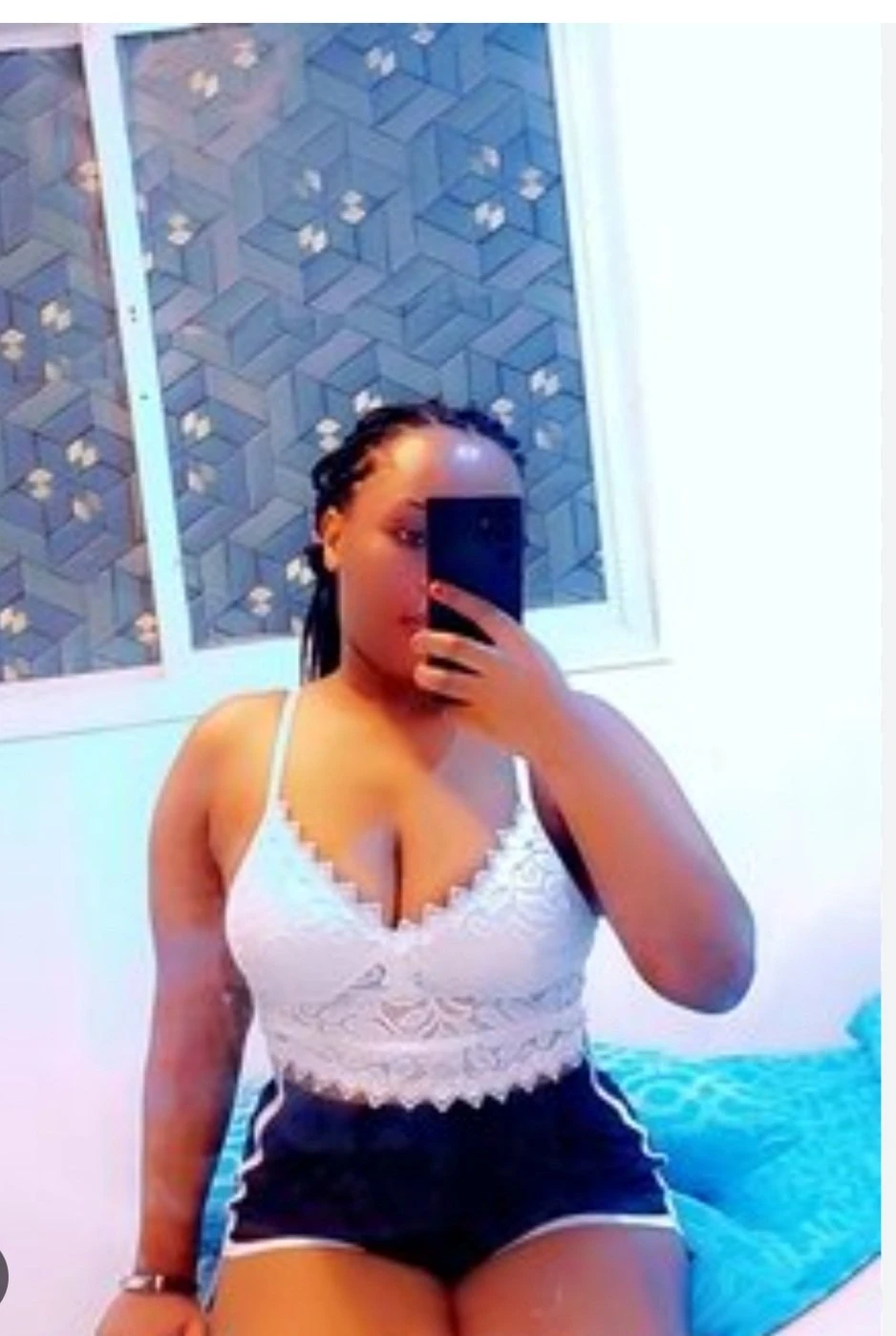Jacky – South African escort in Colombo — 3 / 4