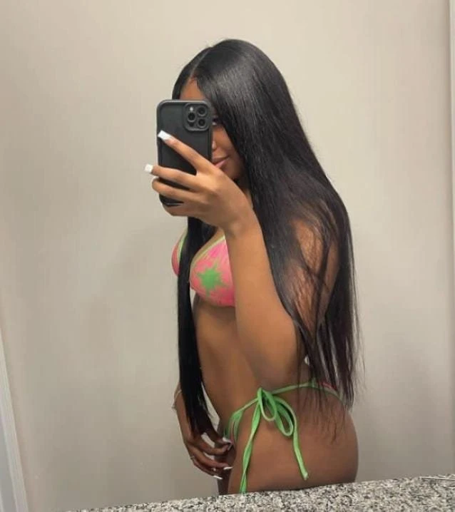 Tasha Sexy Hot African Babe – South African escort in Hyderabad — 3 / 4