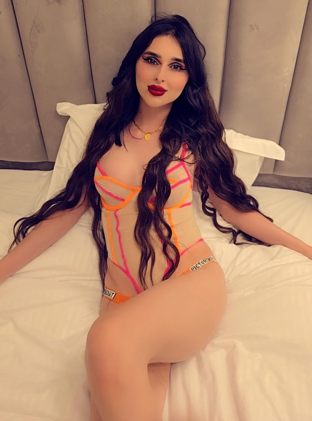 Dima – Lebanese escort in Erbil — 5 / 6