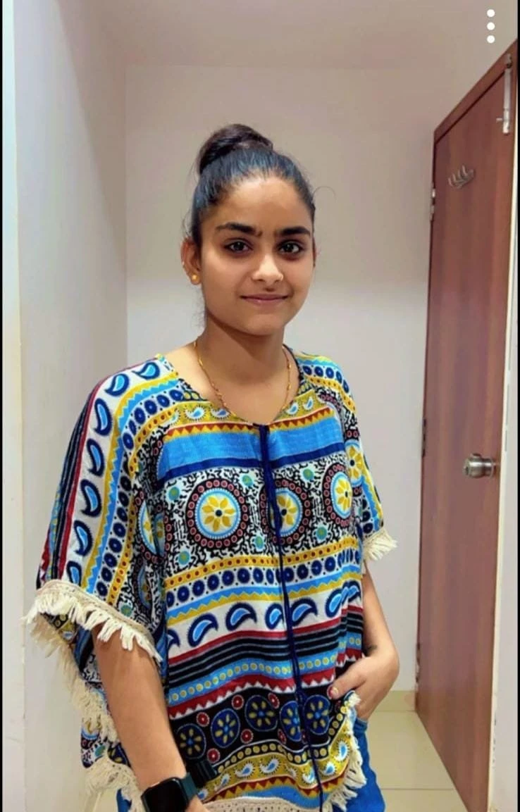 Sunitha (CAM & REAL MEET) FULL GENUINE🤍 – Indian escort in Hyderabad — 4 / 5