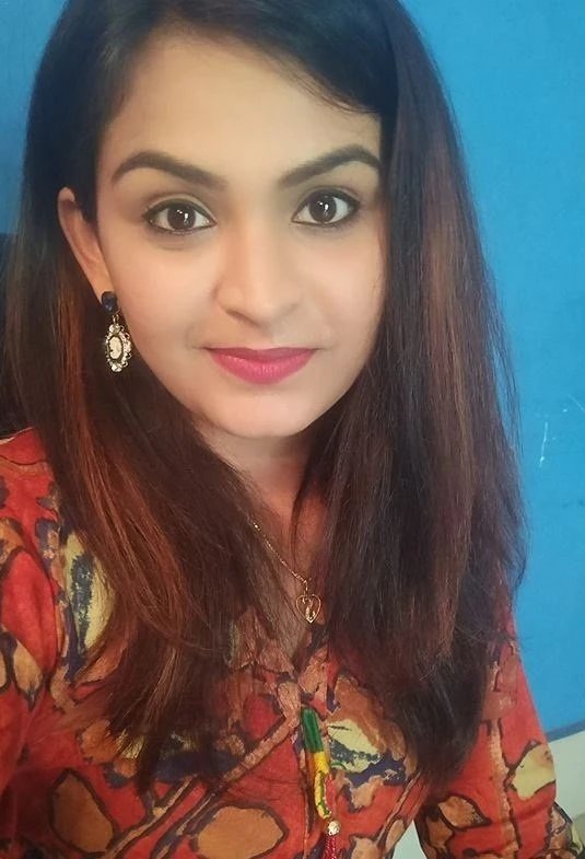 Haniya Khan – Pakistani escort in Islamabad — 9 / 11