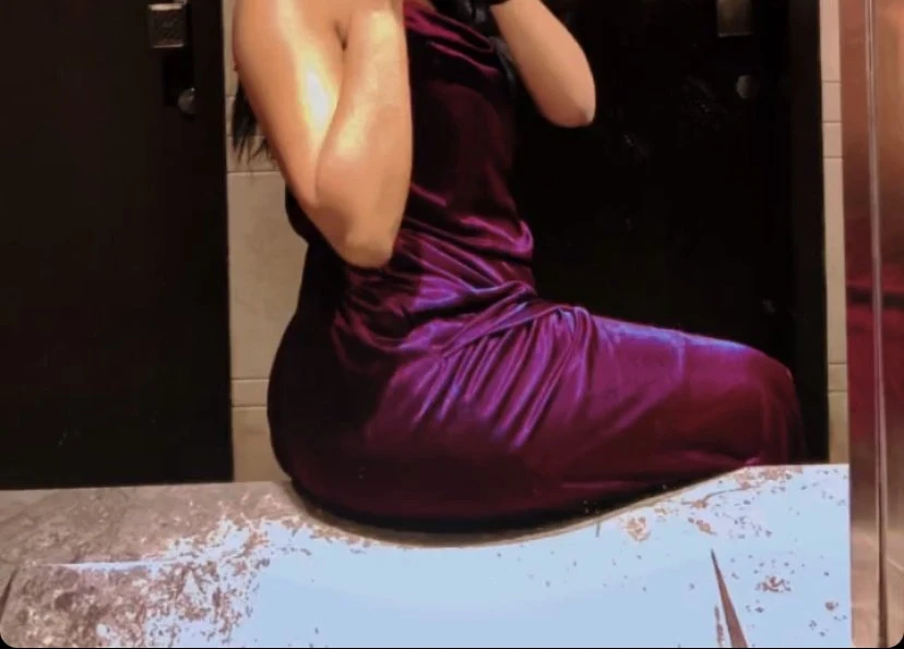 Neha – Indian escort in Mumbai — 2 / 4