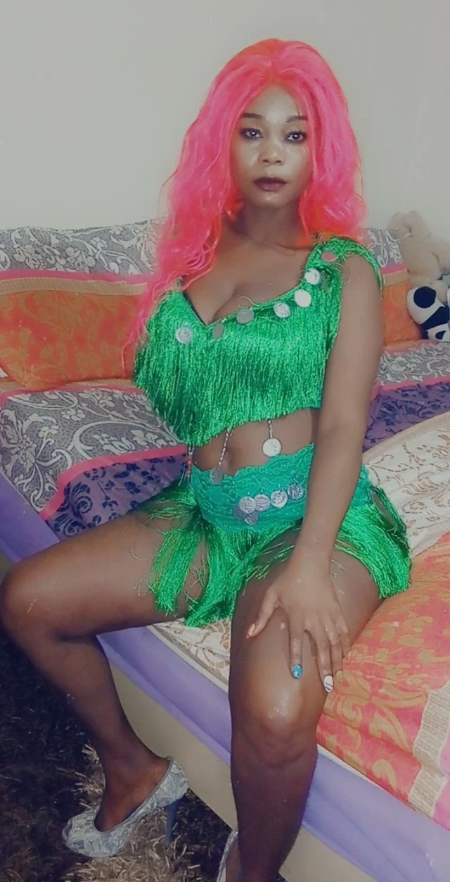 Fatim – Central African escort in Beirut — 2 / 6