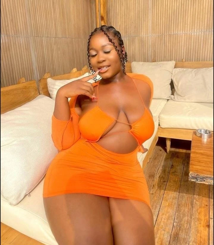 Sandra – Cameroonian escort in New Delhi — 7 / 8