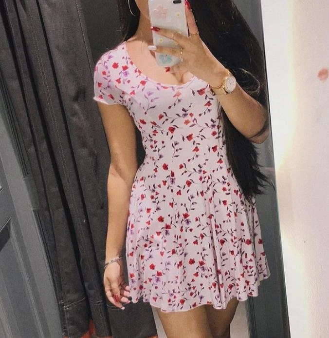 Deshani Cam Girl – Sri Lankan escort in Colombo — 4 / 5