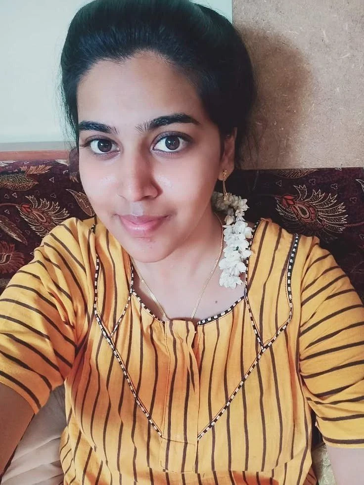 Shomiya Roy – Indian escort in Hyderabad, Escort, Hyderabad
