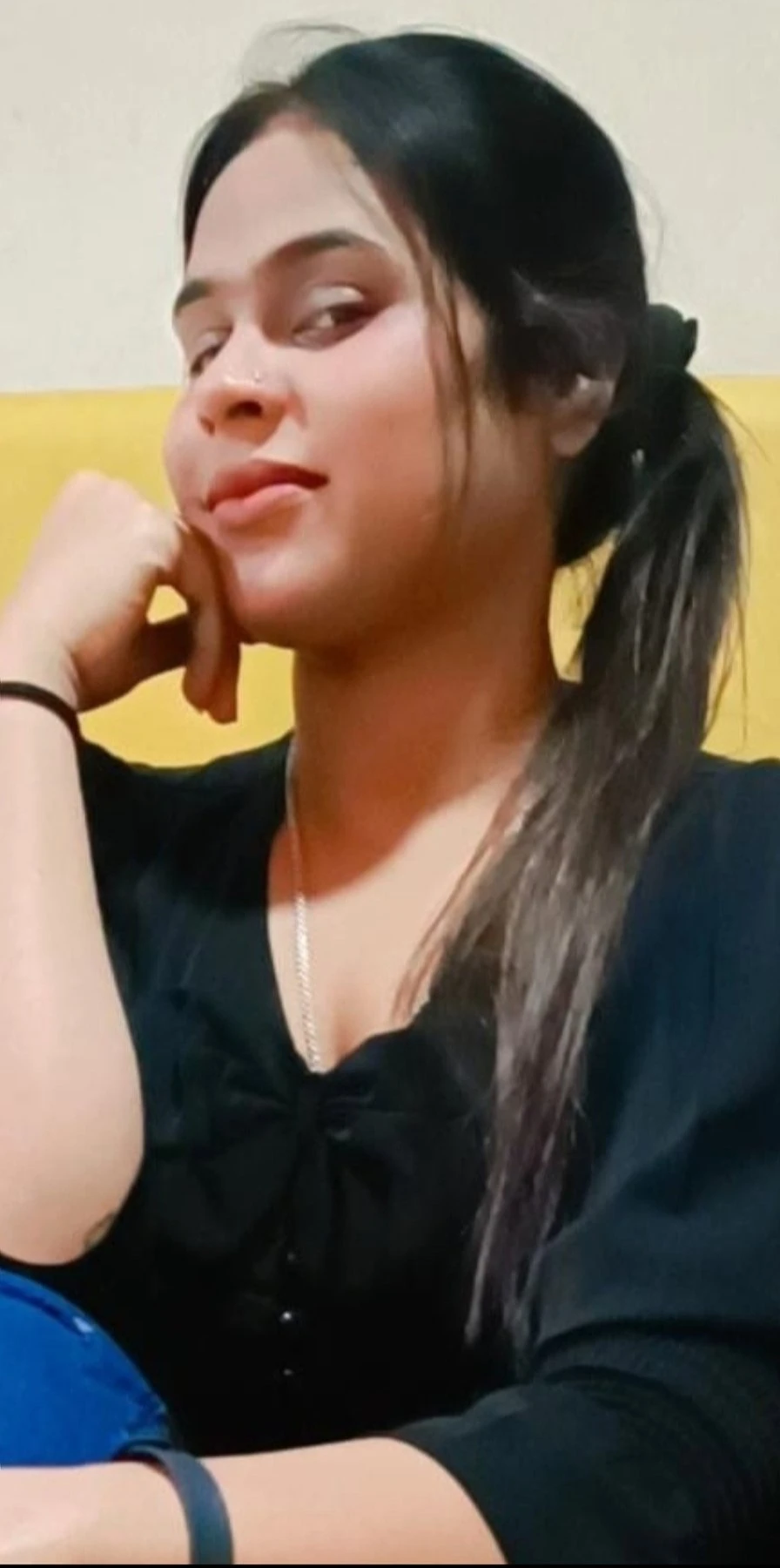 Chubby girl √ Real meet (&) cam show – Indian escort in Hyderabad — 4 / 5