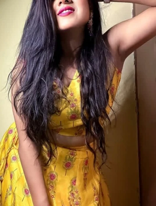 Sweety Bhabi ( VC FREE) – Indian adult performer in New Delhi — 1 / 3