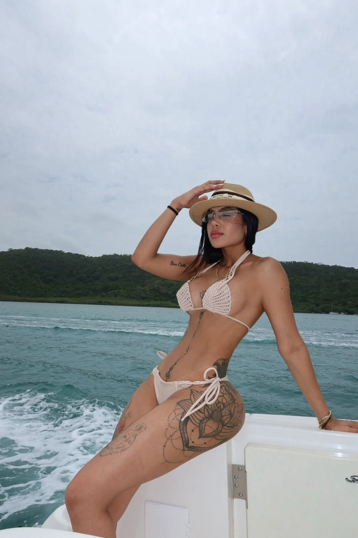 Alondra latina – Spanish escort in Beirut — 5 / 9