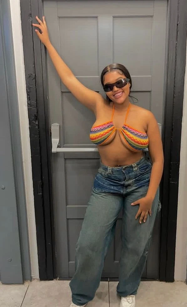 Lisa, Newly Arrived – South African escort in Noida — 3 / 4