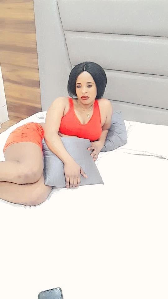 Lala – Algerian escort in Rajkot — 4 / 5