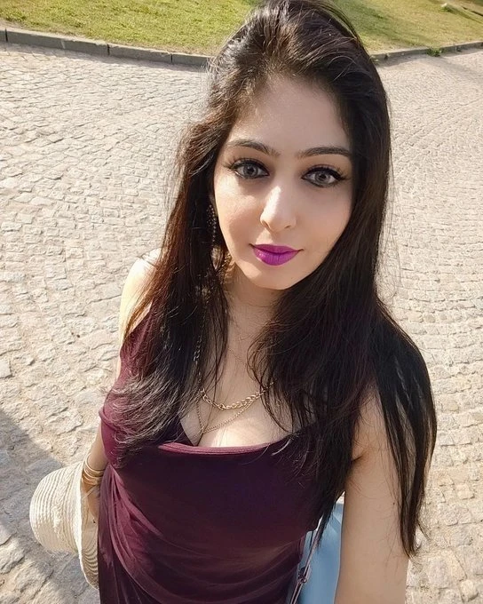 Divya Ghosh – Indian escort in Kolkata — 3 / 5