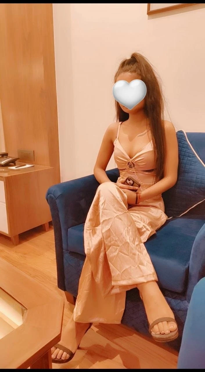 Miss Sona Independent (Real Meets & Cam) – Indian escort in New Delhi — 11 / 17