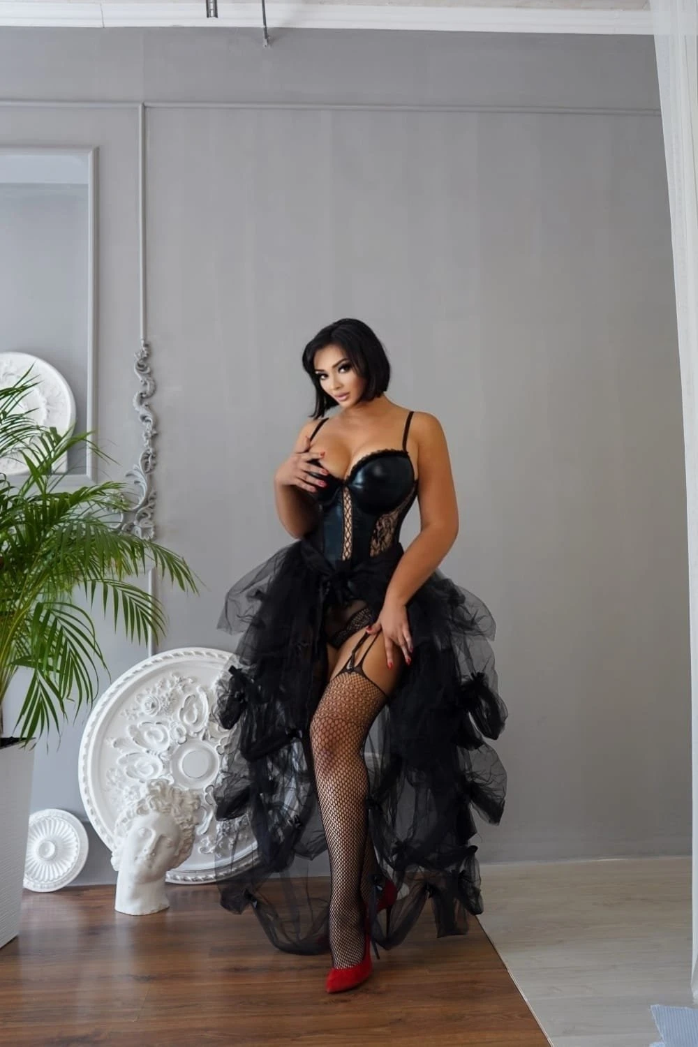 Lola Bj With Hot and Cold Water – Croatian escort in Stockholm — 2 / 8