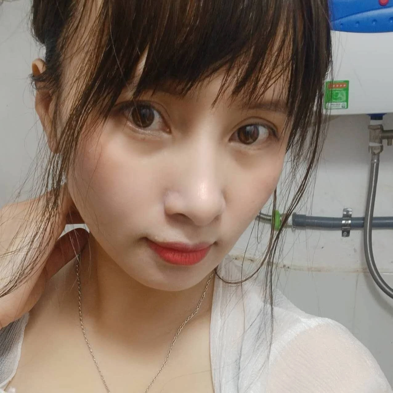 Linlin – Vietnamese escort in Hanoi — 2 / 6