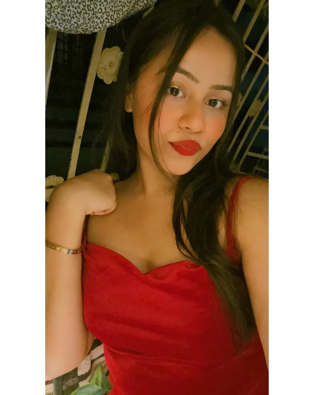 Riya Das – Indian escort in Kolkata — 7 / 8
