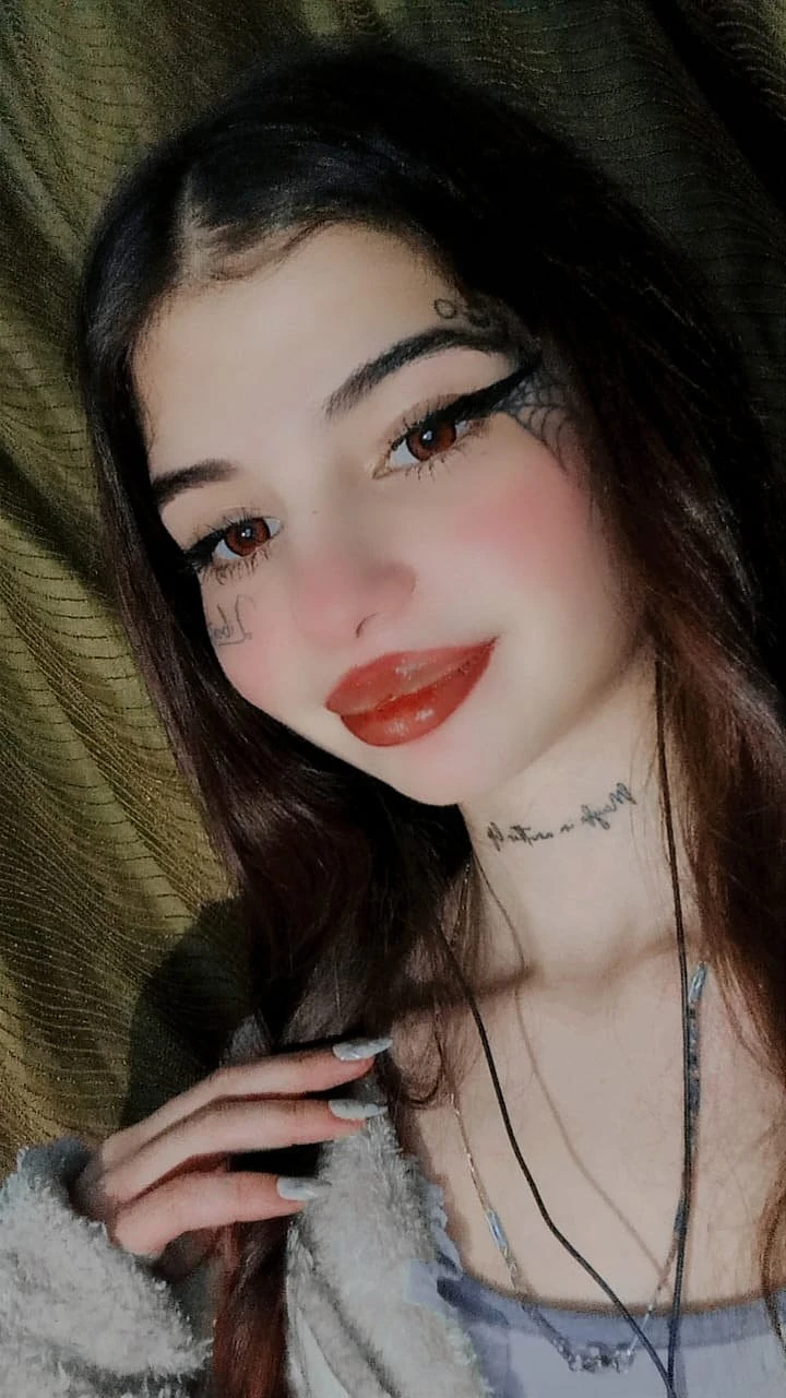 Miraa – American escort in Beirut — 3 / 11