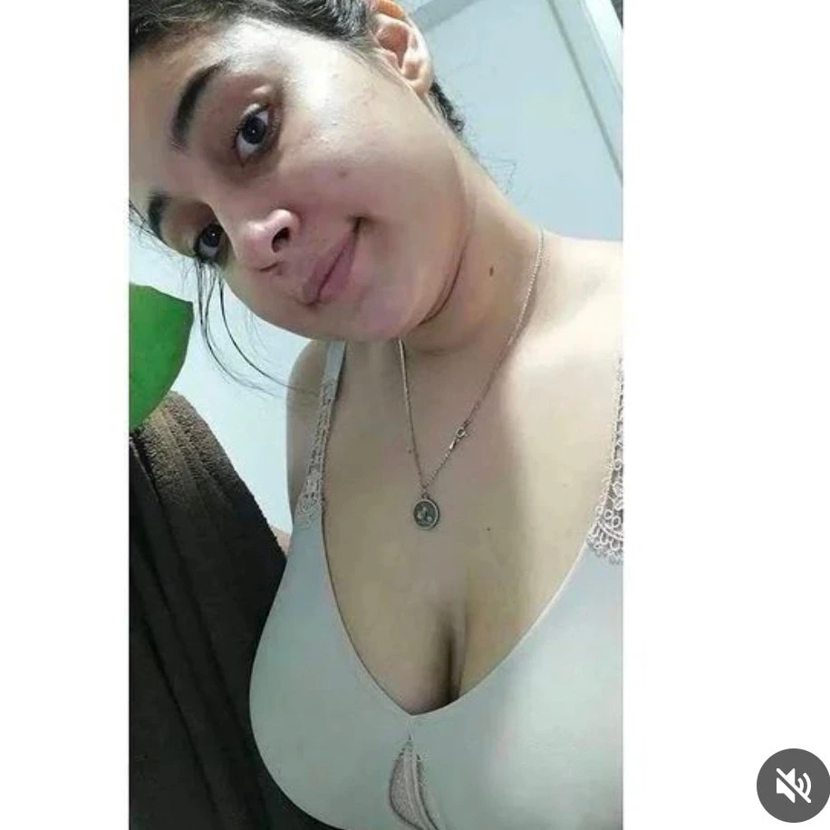 Anjali Sharma – Indian escort in Mumbai — 9 / 15