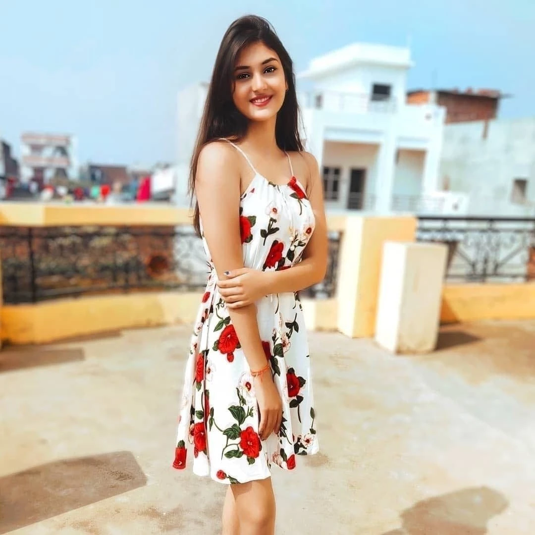 √{{Chennai Sexy Model}}√ – Indian escort in Chennai — 1 / 2