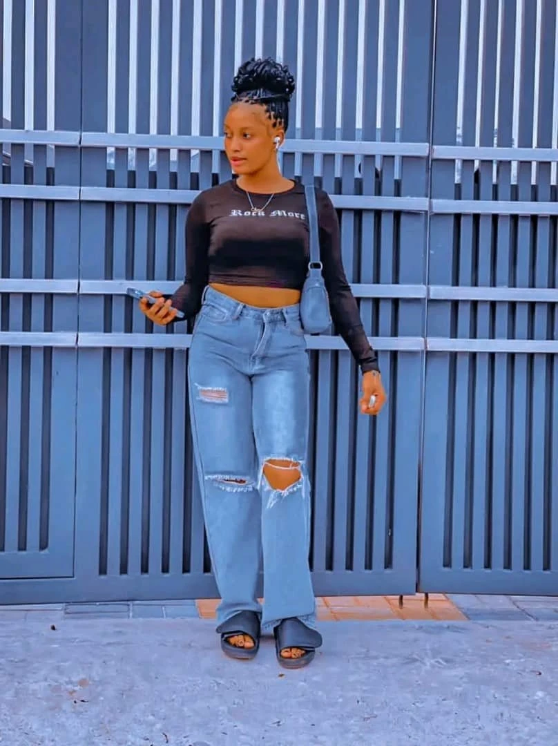 Lina – Nigerien escort in Abidjan — 2 / 6