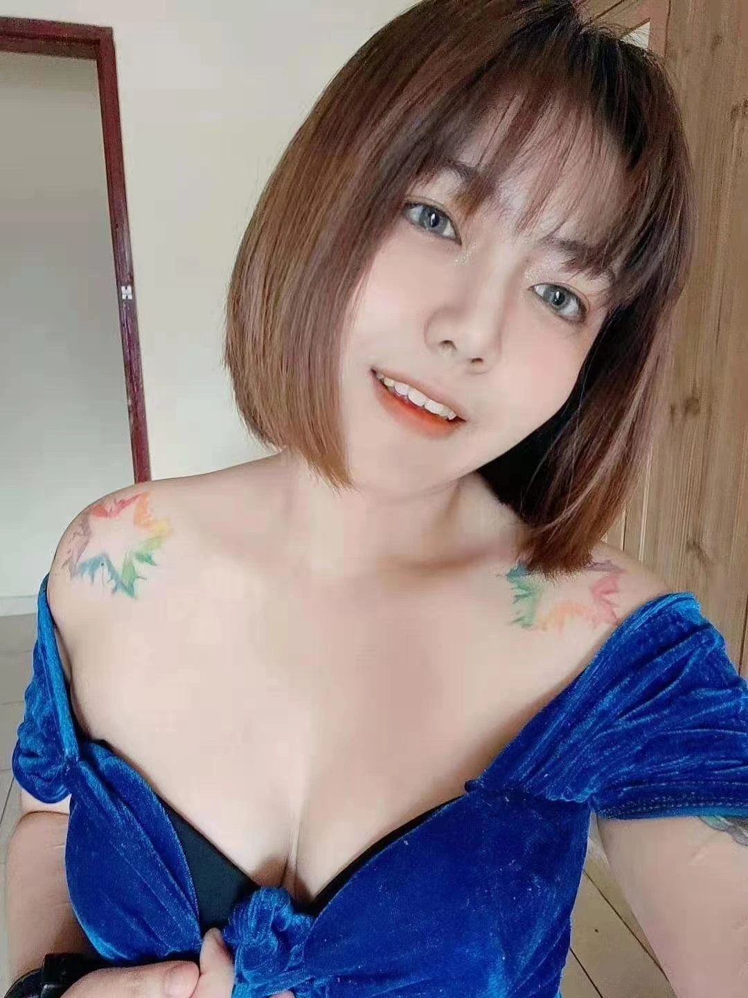 Fans – Thai escort in Mauritius — 2 / 7