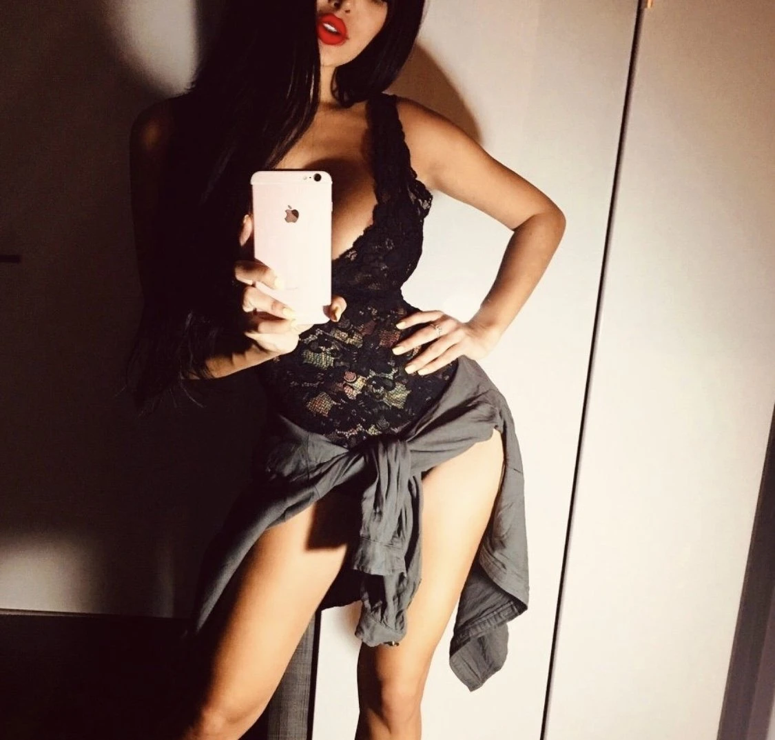 Vip Medina – Kazakhstani escort in Astana — 3 / 4