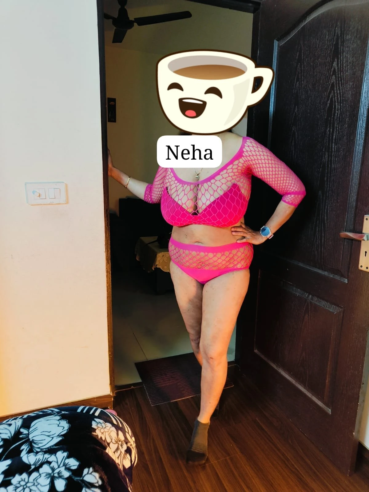 Neha – Indian escort in Noida — 5 / 8