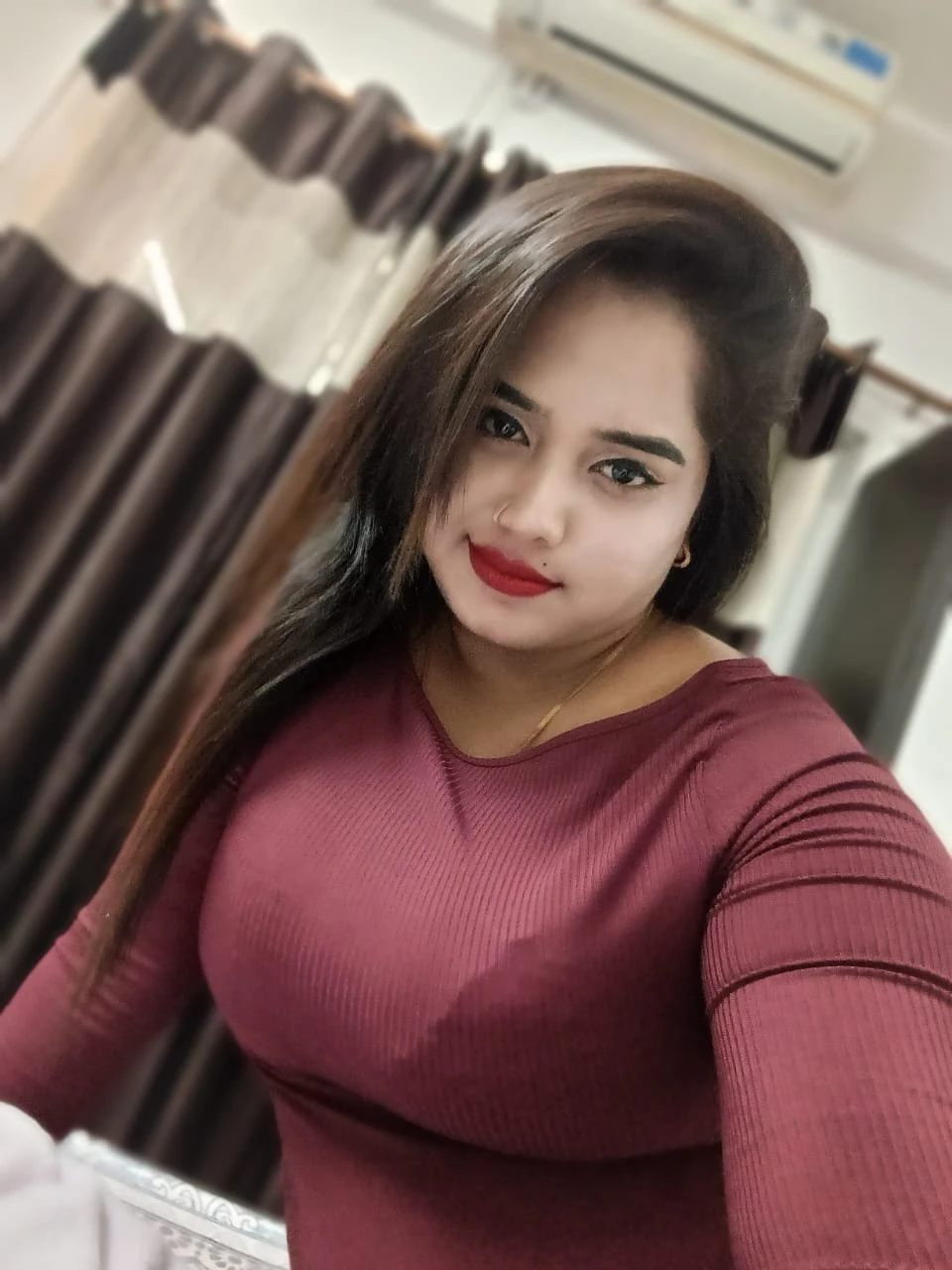 Ameesha Arora – Indian escort in New Delhi — 3 / 5