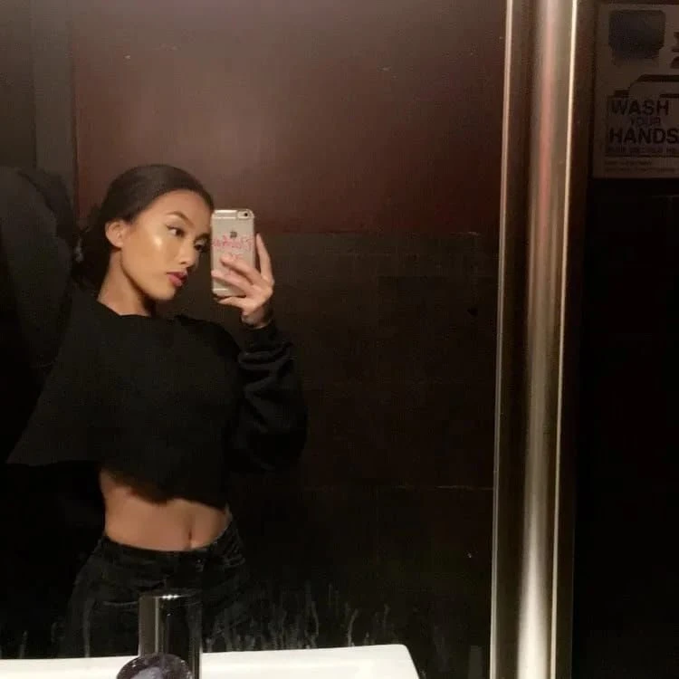 Elysées – Singaporean escort in Ho Chi Minh City — 6 / 11