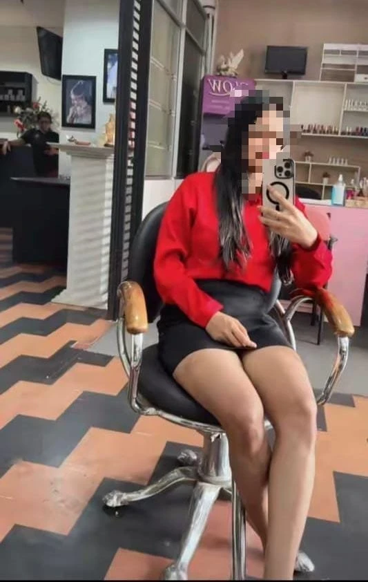 Kavini – Sri Lankan escort in Colombo — 2 / 11