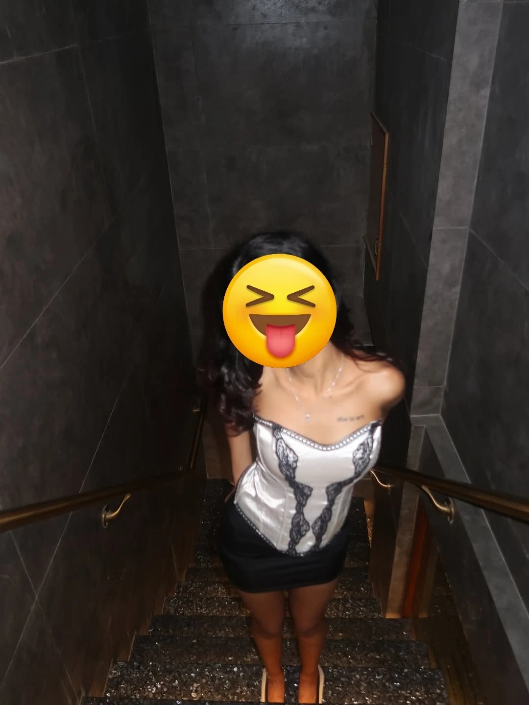 Ananya (Cam & Meet) – Indian escort in Mumbai — 2 / 10