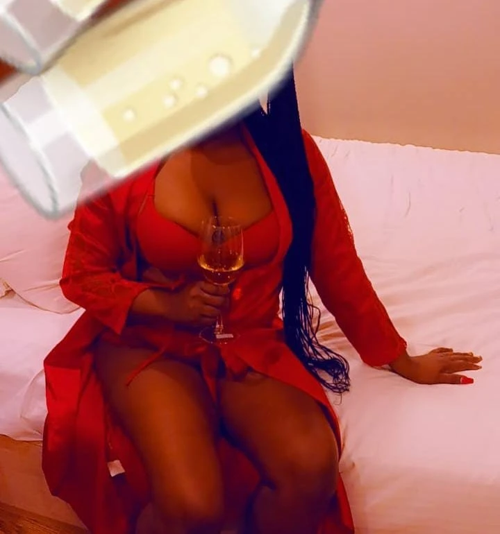 Red Rimming &squirting queen – Djibouti escort in Pune — 8 / 17