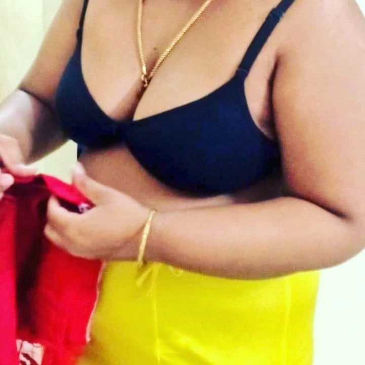 Lucky Pushpaa – Indian adult performer in Hyderabad — 3 / 5