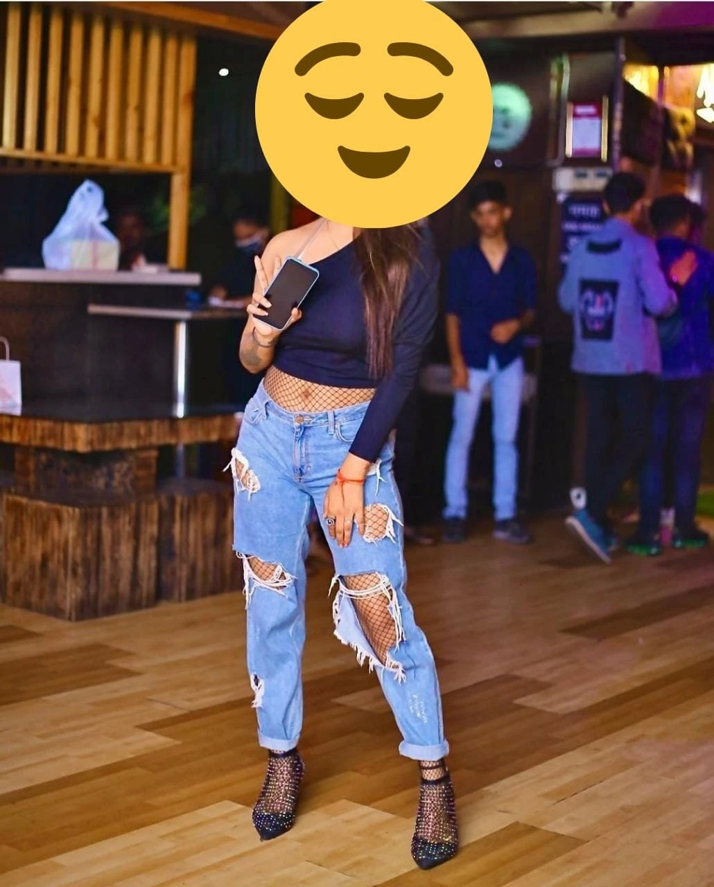 Naira – Indian escort in New Delhi — 1 / 6