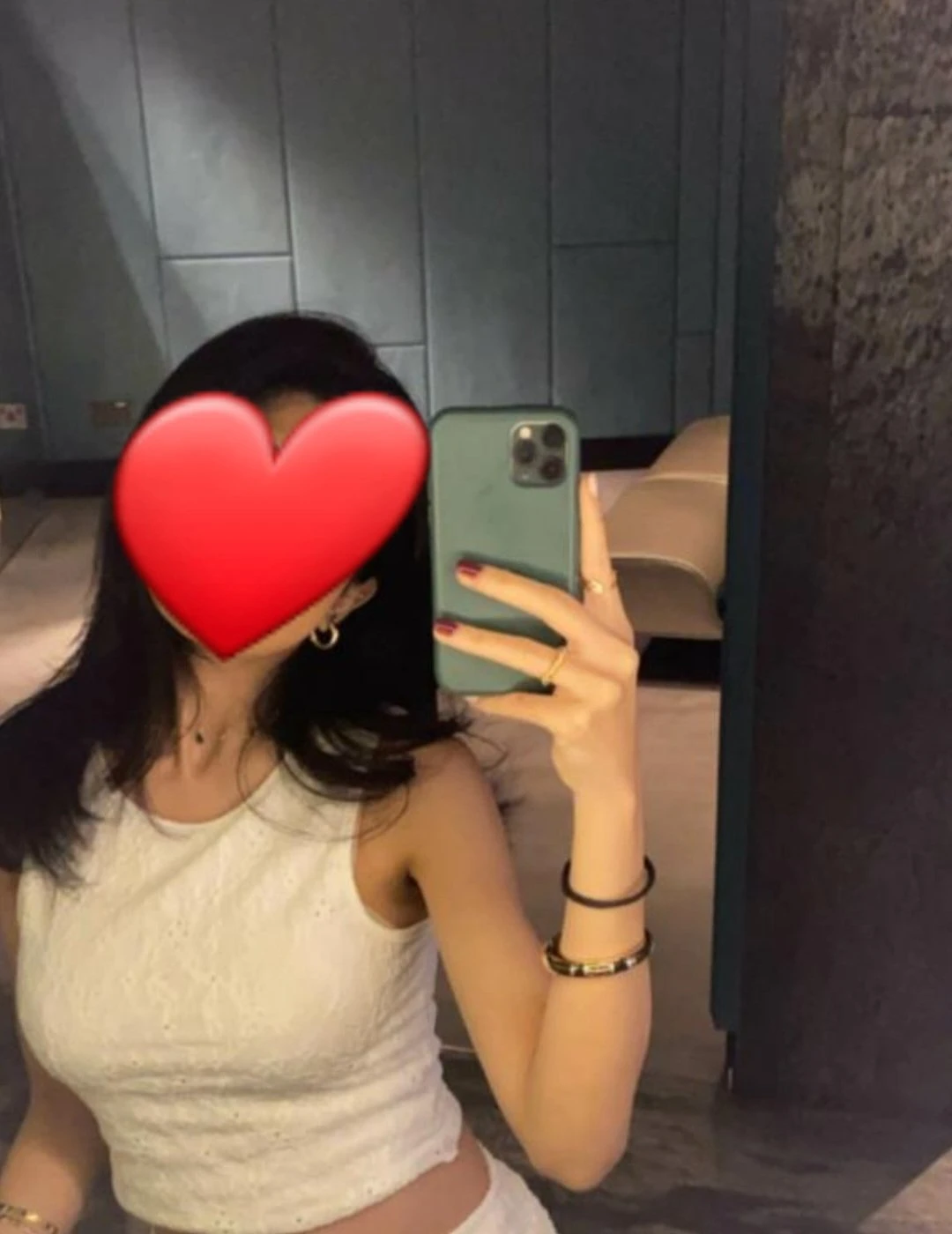 Kajal Paid video call service – escort in Hyderabad — 4 / 5